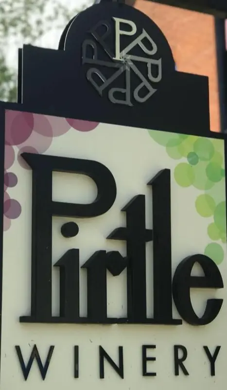 Pirtle Winery logo
